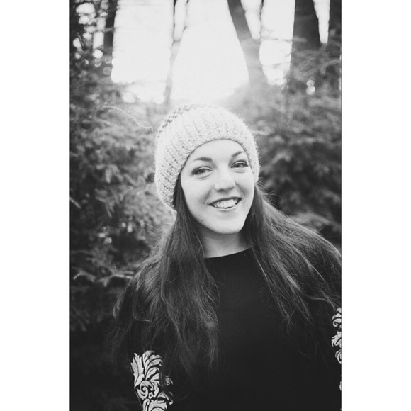 BOOKMARK THIS LISTING TO SEE WHAT'S GOING ON!🤗 - Picture 1 of 3